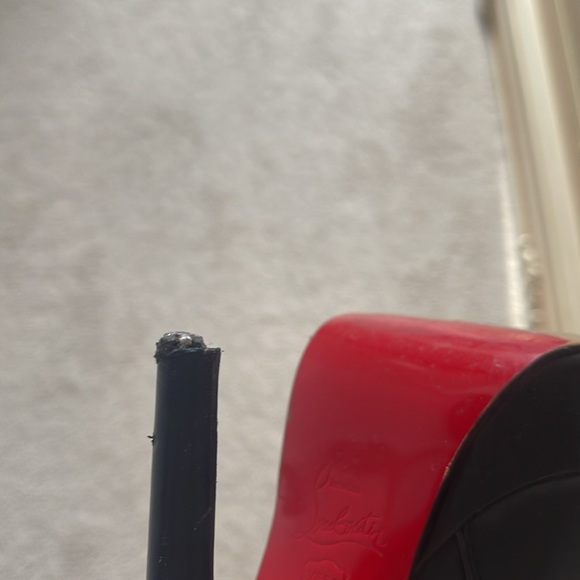 Amazing boots 🖤❤️ - Picture 2 of 8